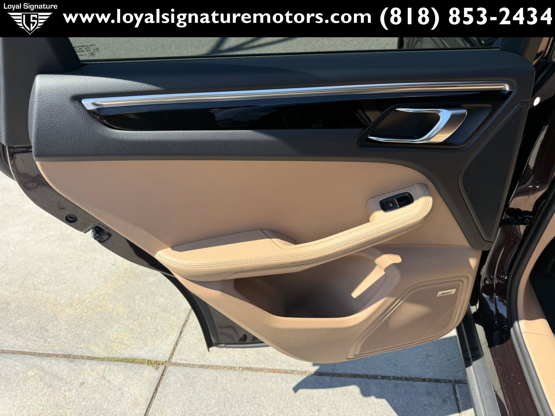 Used 2021 Porsche Macan AWD/4WD image 14