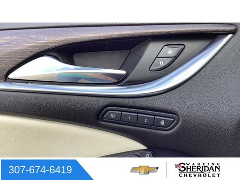 Used 2023 Buick Enclave Avenir w/ Avenir Technology Package image 23