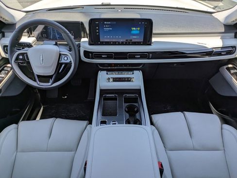 New 2026 Lincoln Aviator Reserve RWD image 16