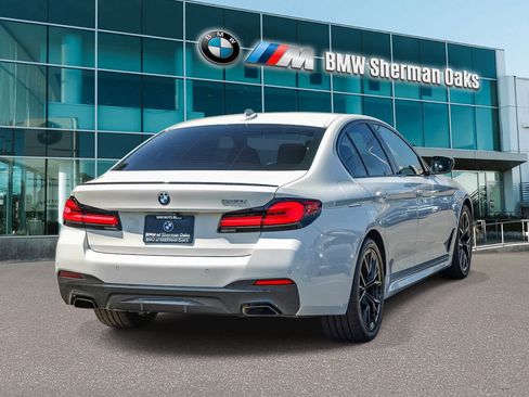 Used 2023 BMW 530i w/ M Sport Package RWD image 4