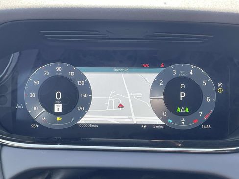 New 2026 Land Rover Range Rover Evoque Hoxton AWD/4WD image 43