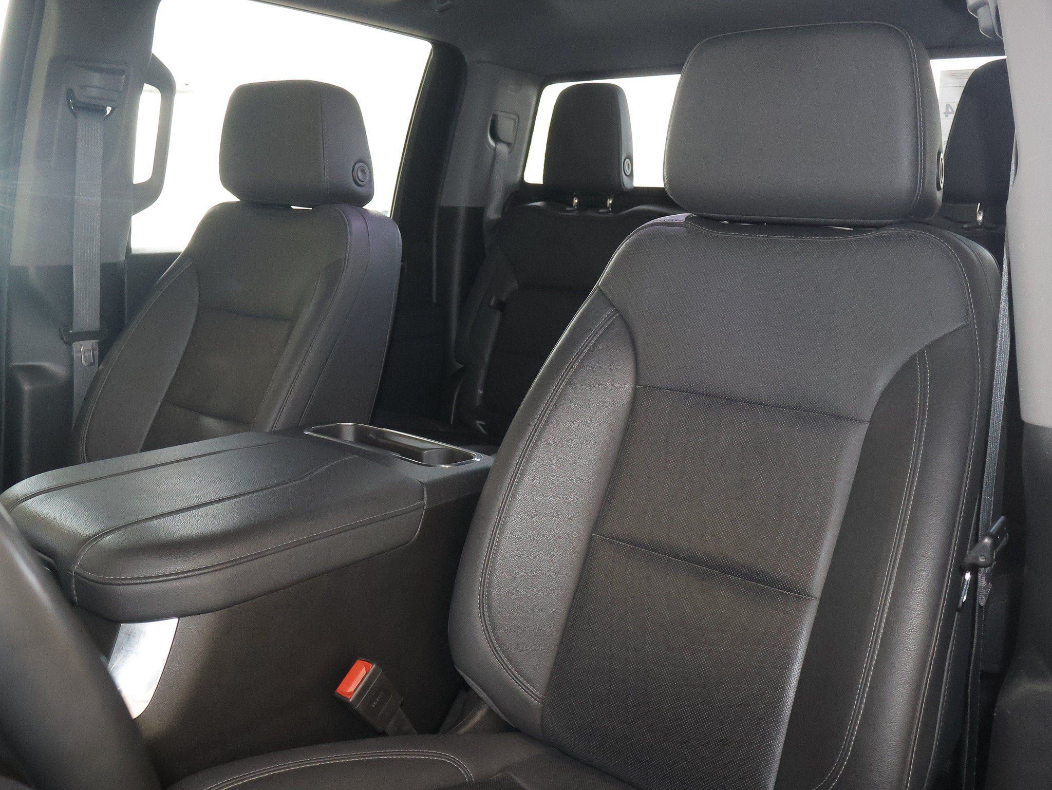 Used 2024 Chevrolet Silverado 2500 LTZ w/ LTZ Plus Package AWD/4WD image 37