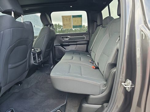 Used 2023 RAM 1500 Big Horn AWD/4WD image 15