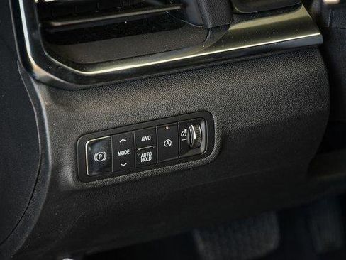 New 2025 GMC Terrain Elevation w/ Technology Package II image 12