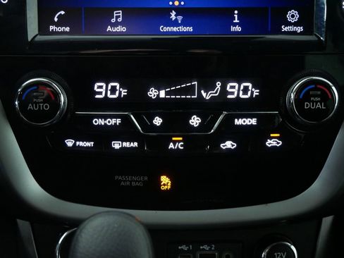 Used 2022 Nissan Murano S image 24