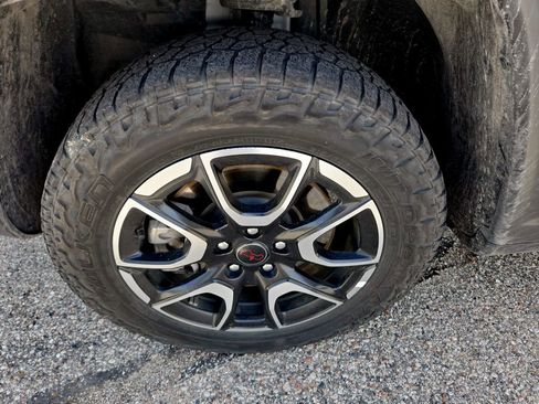 Used 2025 Jeep Compass Trailhawk w/ Trailer Tow Group AWD/4WD image 35