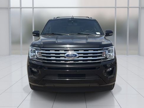 Used 2020 Ford Expedition XLT w/ Equipment Group 202A RWD image 8