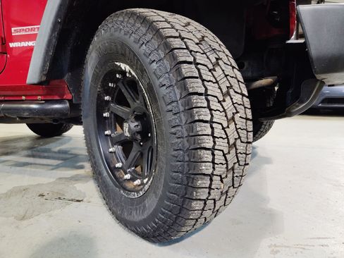Used 2011 Jeep Wrangler Sport AWD/4WD image 43