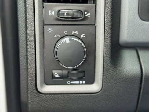 Used 2019 RAM 1500 Tradesman AWD/4WD image 22