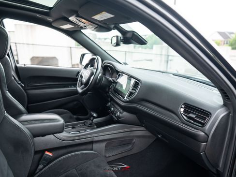 Used 2021 Dodge Durango SRT w/ Technology Group AWD/4WD image 15