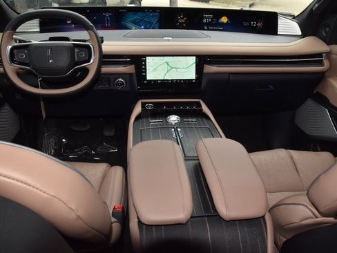 New 2026 Lincoln Navigator Black Label image 17