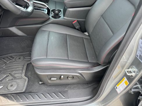 Used 2024 Chevrolet Colorado Z71 w/ Z71 Convenience Package 2 image 6