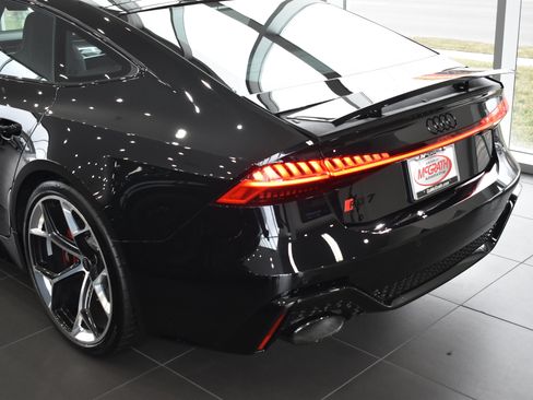 New 2025 Audi RS 7 Performance image 9