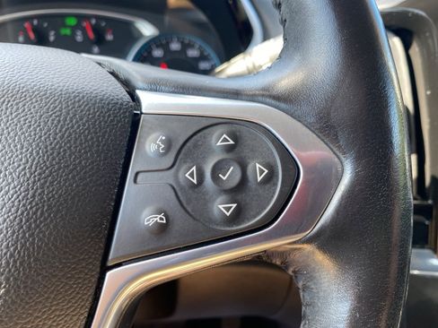 Certified 2020 Chevrolet Traverse LT w/ Driver Confidence II Package image 26