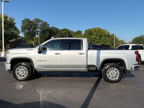 Used 2022 Chevrolet Silverado 2500 High Country w/ LPO, Hitch Package AWD/4WD image 10