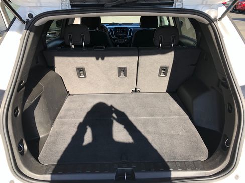 Used 2020 Chevrolet Equinox LT image 25