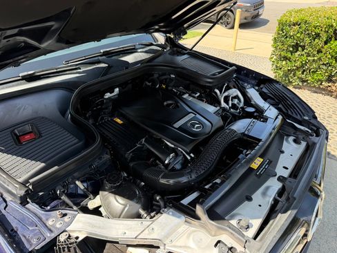 Used 2019 Mercedes-Benz GLC 300 image 30
