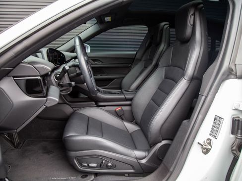 Used 2024 Porsche Taycan RWD image 5