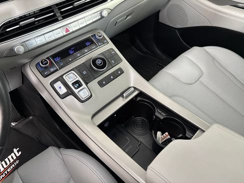 Used 2022 Hyundai Palisade SEL w/ Premium Package FWD image 18