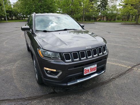Used 2021 Jeep Compass Limited w/ Elite Interior Group AWD/4WD image 8