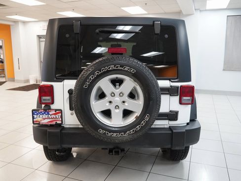 Used 2015 Jeep Wrangler Unlimited Sport w/ Quick Order Package 24S image 8