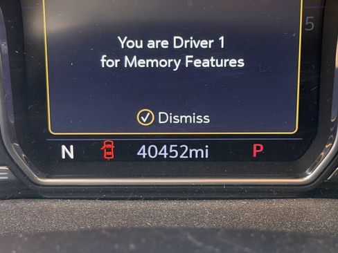 Used 2021 GMC Sierra 2500 Denali w/ Denali Ultimate Package AWD/4WD image 2