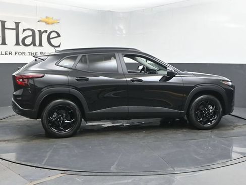 New 2026 Chevrolet Trax LT w/ Driver Confidence Package FWD image 15