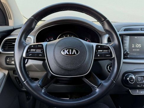 Used 2019 Kia Sorento SX AWD/4WD image 35