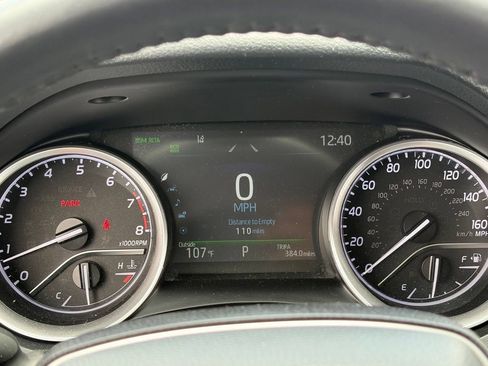 Used 2024 Toyota Camry XLE FWD image 12