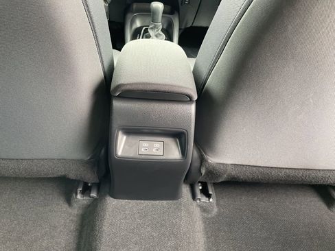 Used 2025 Toyota Corolla LE image 34