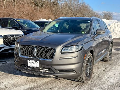 Used 2023 Lincoln Nautilus Reserve w/ Monochromatic Package image 3