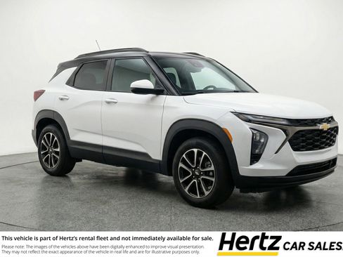 Used 2025 Chevrolet TrailBlazer LT image 1