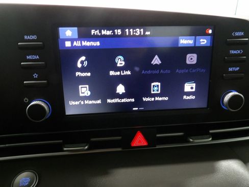 Used 2022 Hyundai Elantra SEL image 13