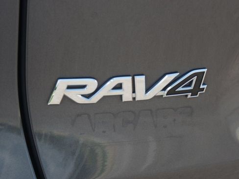 Used 2024 Toyota RAV4 XLE w/ Convenience Package AWD/4WD image 18