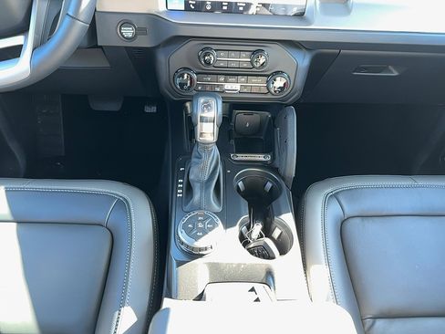 New 2025 Ford Bronco Outer Banks w/ Sasquatch Package image 12