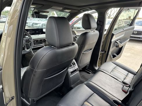 Used 2025 MAZDA CX-70 3.3 Turbo w/ Premium Plus Pkg image 35