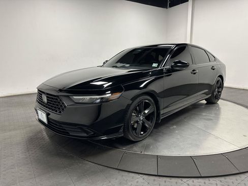 Used 2023 Honda Accord Sport image 1