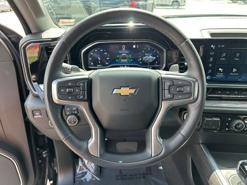 Used 2023 Chevrolet Silverado 1500 LTZ w/ Technology Package AWD/4WD image 23