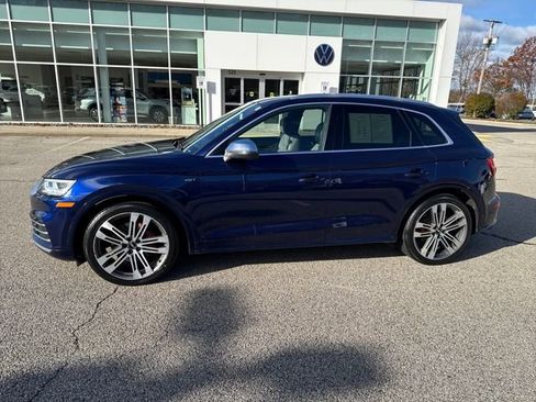 Used 2018 Audi SQ5 Prestige w/ Prestige Package image 4
