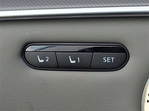 Used 2023 INFINITI QX50 Luxe image 27