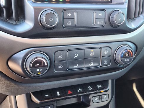 Used 2022 Chevrolet Colorado Z71 image 18