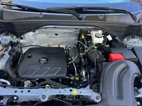 Used 2023 Chevrolet TrailBlazer RS image 35