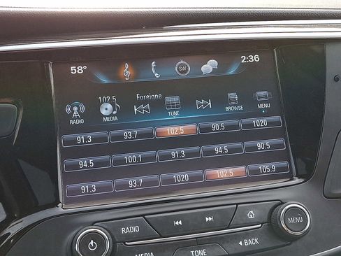 Used 2017 Buick Envision Essence image 18