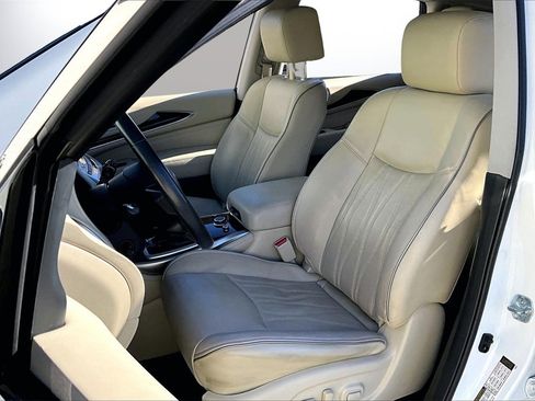 Used 2017 INFINITI QX60 Luxe w/ Deluxe Technology Package image 22