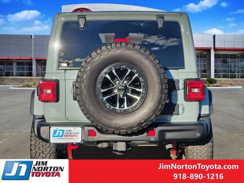 Used 2024 Jeep Wrangler Unlimited Rubicon image 7