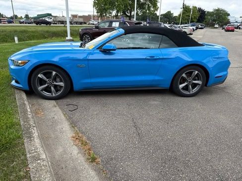Used 2017 Ford Mustang GT Premium w/ Equipment Group 401A RWD image 3