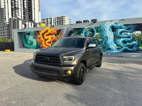 Used 2008 Toyota Sequoia Limited RWD image 1