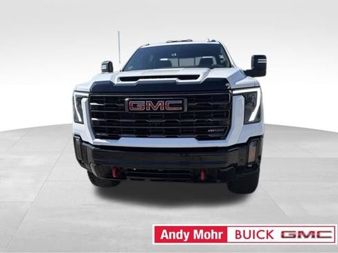Used 2024 GMC Sierra 2500 AT4X AWD/4WD image 4