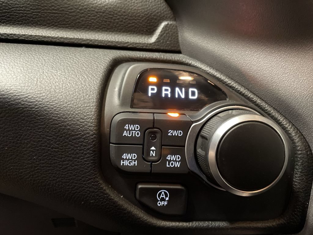 Used 2025 RAM 1500 Big Horn AWD/4WD image 33