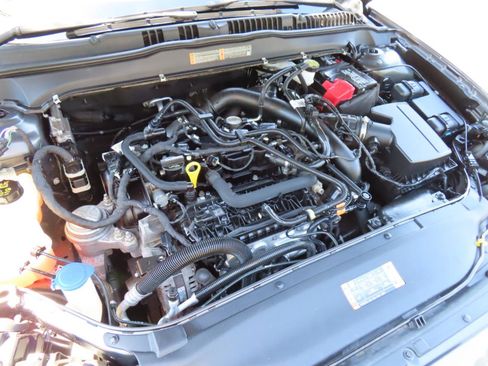 Used 2020 Ford Fusion SE FWD image 29